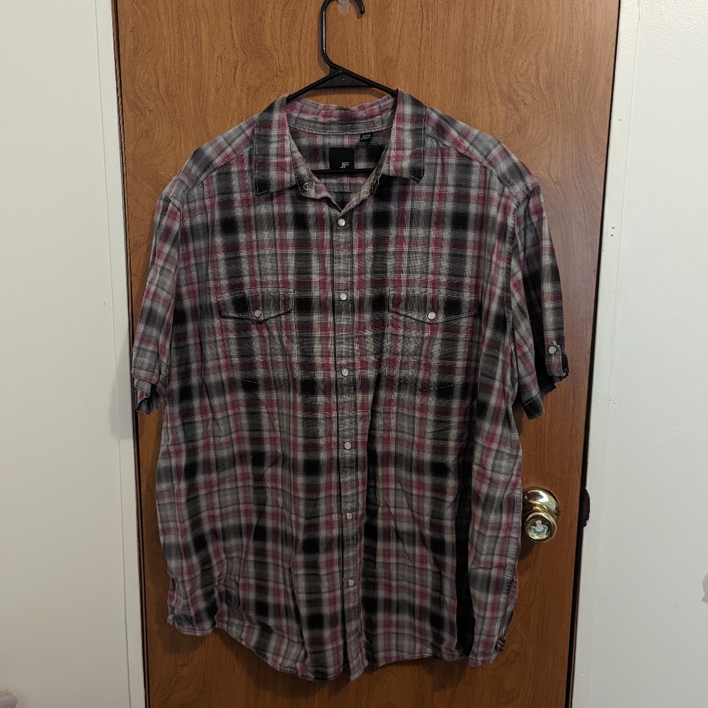 J. Ferrar button up‎ shirt